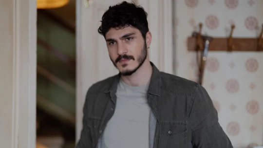 Sahipsizler'de Azize ve Devran arasında ipler geriliyor