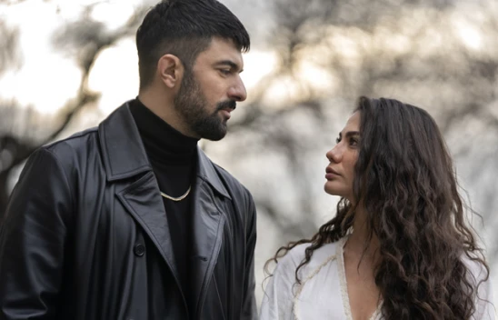 Adım Farah dizisi setinden ilk kareler paylaşıldı