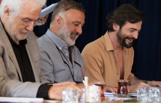 Efsane filminin bol kahkahalı okuma provası