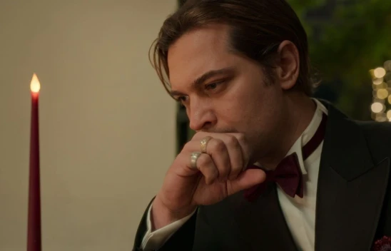 'Tam Bir Centilmen' filmden yeni fotoğraflar paylaşıldı