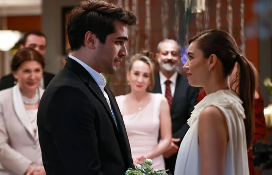 Yalı Çapkını'nda Ferit ve Seyran, yeni hayatlarına adım atmaya hazırlanıyor