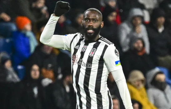 Arthur Masuaku, bonservisiyle Beşiktaş'ta