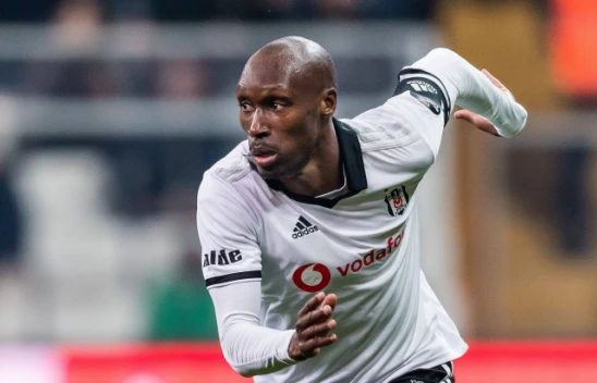 Atiba Hutchinson'dan futbola devam edecek mi?