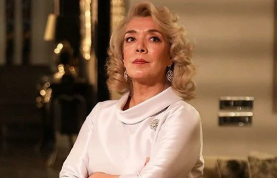 Ayşegül İşsever, İBB Şehir Tiyatroları Genel Sanat Yönetmenliği'ne atandı