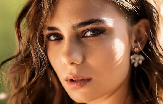 Bahar Şahin'e İspanyol sevgili! Joan Garrido ile aşkını ilan etti! İşte aşkın ilk karesi...