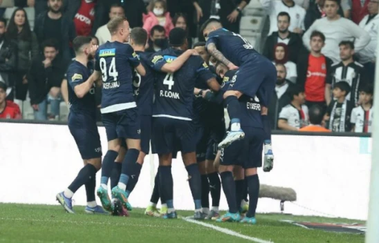 Beşiktaş'a evinde Kasımpaşa çelmesi