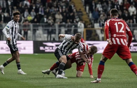 Beşiktaş ile Atletico Madrid depremzedeler için sahaya çıktı