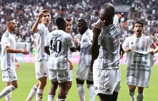 Beşiktaş, Neftçi'yi eleyip UEFA Avrupa Konferans Ligi'nde play-off biletini aldı: 2-1