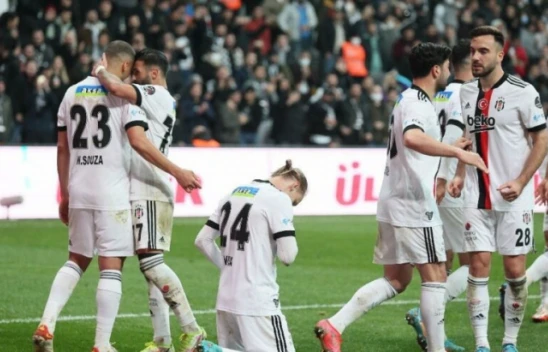 Beşiktaş, zor da olsa galibiyeti hatırladı! Altay'ı tek golle yıktı!