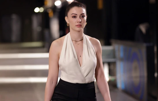 Burcu Özberk, Kraliçe ile ekrana dönmeye hazırlanıyor
