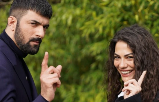 Demet Özdemir ve Engin Akyürek'li Adım Farah'a 3 ödül birden