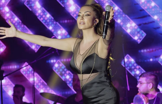 Ebru Yaşar'dan sürpriz klip geliyor