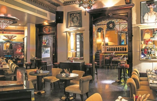 Efsane geri döndü! Müzik direktörlüğünü Teoman'nın yaptığı Zihni Nişantaşı, İstanbullular'ı coşturuyor!