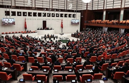 Emeklilikte Yaşa Takılanlar (EYT) düzenlemesi Meclis'te kabul edildi