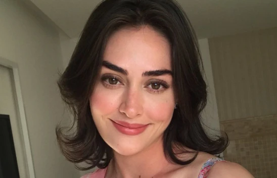 Esra Bilgiç'in Pakistan'daki kazancı ağızları açıkta bıraktı! İşte elde ettiği gelir…