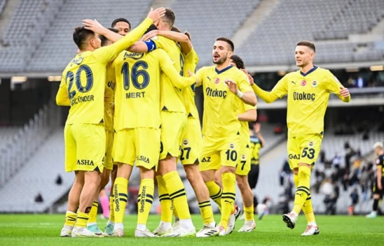 Fenerbahçe, deplasmanda İstanbulspor'u farklı yendi