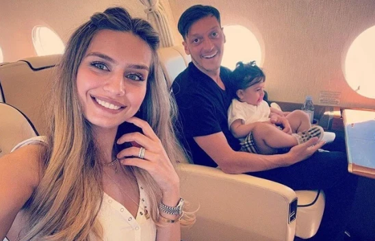 Futbolcu Mesut Özil, ikinci kez baba oluyor