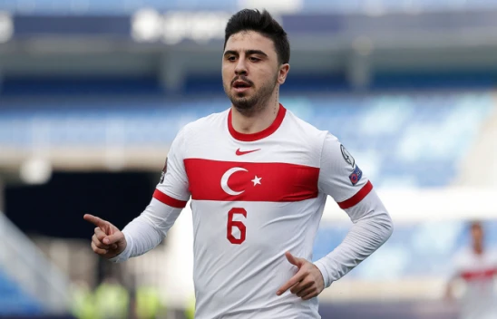 Futbolcu Ozan Tufan'ın acı günü