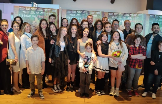 Gizemli Ada Mençuna filminin galası yapıldı