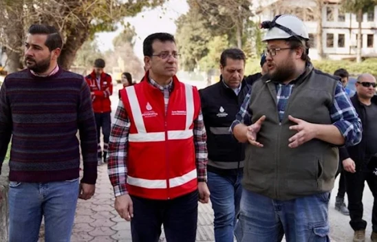 İBB Başkanı Ekrem İmamoğlu duyurdu! İstanbul'daki riskli binalar için yeni karar!