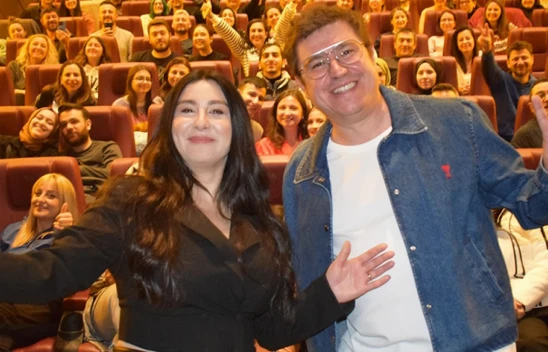 İbrahim Büyükak ve Yasemin Sakallıoğlu, 'Mutluyuz' filmi ile Türkiye turnesine devam ediyor