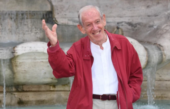 İtalyan oyuncu Enzo Garinei, yaşamını yitirdi