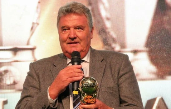 Korona virüse yakalanan John Benjamin Toshack, yoğun bakıma alındı
