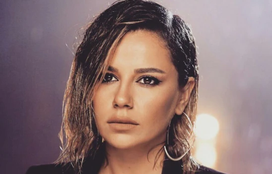 Merve Özbey, 30 Ağustos'a kadar tüm konserlerini iptal etti