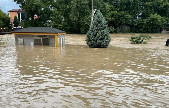 Meteoroloji'den 13 il için turuncu uyarı! Karadeniz'de sel tehlikesi var!