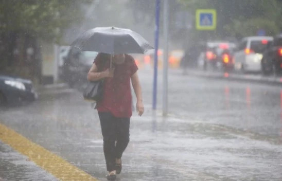 Meteoroloji'den kritik uyarı! Gök gürültülü sağanak ve sel uyarısı!