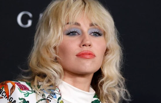 Miley Cyrus'tan hayranlarını üzecek karar