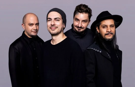 Mor ve Ötesi'nden muhteşem veda