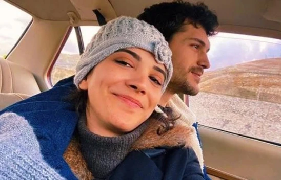 Oyuncu Alperen Duymaz'dan eşi Kübra Keltik ile boşanacağı iddiasına fotoğraflı yanıt