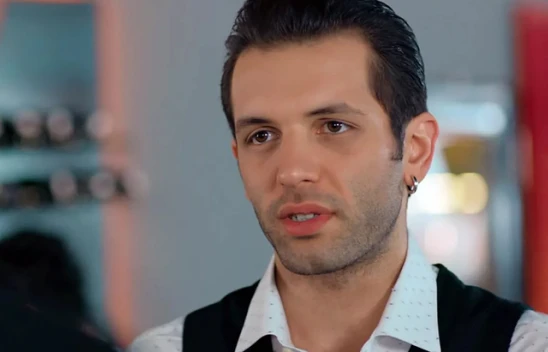 Oyuncu Çağrı Çıtanak'ın annesi depremde hayatını kaybetti