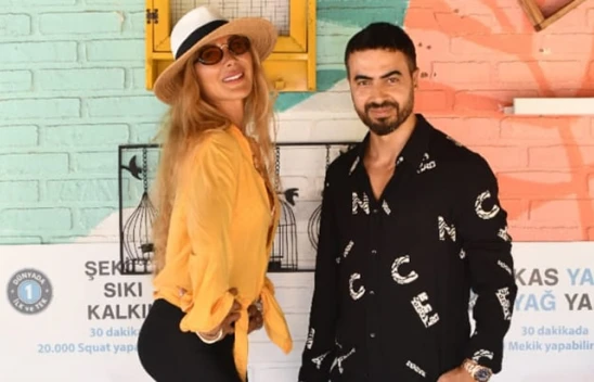 Poposunu kaldırdı, Shakira'ya rakip oldu