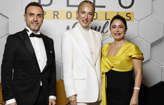 Propolis'in öncüsü BEE'O'dan Burcu Esmersoy'lu 10. yıl kutlaması