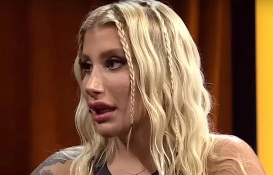 Şarkıcı İrem Derici, hastaneye kaldırıldı! Konseri iptal oldu!