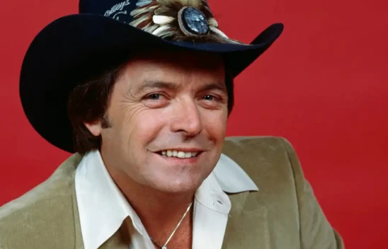 Şarkıcı Mickey Gilley hayatını kaybetti