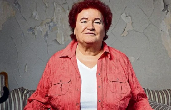 Selda Bağcan'dan İsveç'te Kur'an-ı Kerim'in yakılmasına tepki! 'Siz hiç İncil yakan bir Müslüman gördünüz mü?'