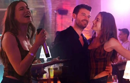 Serenay Sarıkaya'nın 'Yaramızda Kalsın' şarkısını söylediği anlar gündem oldu