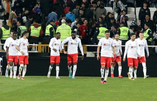 Sivasspor, Türkiye Kupası'nda finale yükseldi