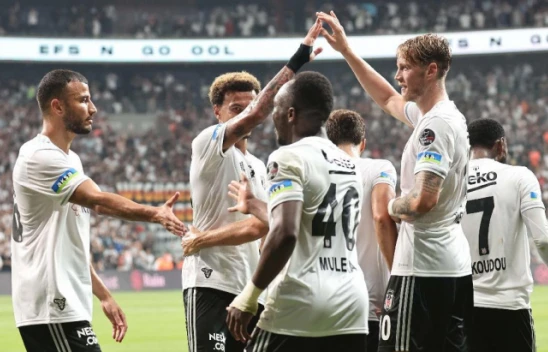 Sivasspor'u 3-1 mağlup eden Beşiktaş, liderliğe yükseldi