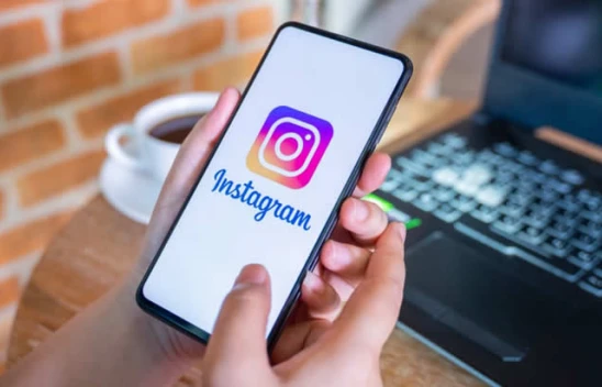 Siz yorulmayın! Instagram'a yapay zeka ile yorum yapma özelliği geliyor!