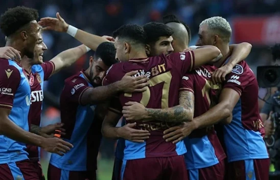 Trabzonspor, Sivasspor'u tek golle geçti
