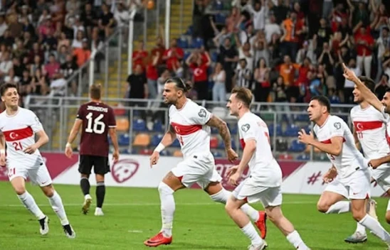 Türkiye, Letonya'dan 90+5'teki zafer golüyle döndü: 3-2
