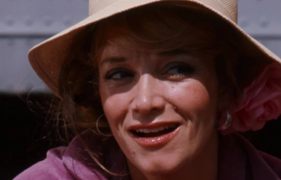 Usta oyuncu Lynne Marta evinde ölü bulundu