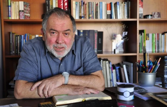 Usta yönetmen Erden Kıral, hayatını kaybetti