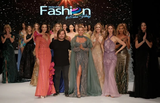 World Of Fashion'dan görkemli defile