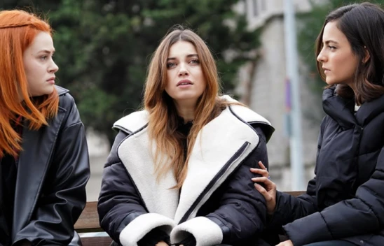 Yalı Çapkını'nda Seyran evi terk ediyor