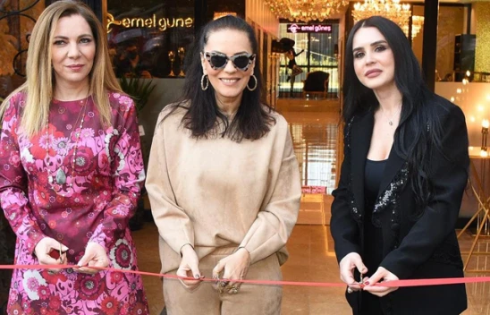 Yeşim Salkım, sahne kıyafetlerini eleştirdi! 'Ben, gördüğünüz gibi çok kapalıyım'